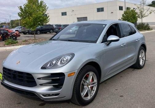 2018 Porsche Macan Turbo