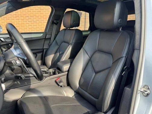 2018 Porsche Macan Turbo