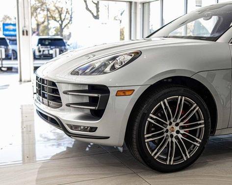 2018 Porsche Macan Turbo