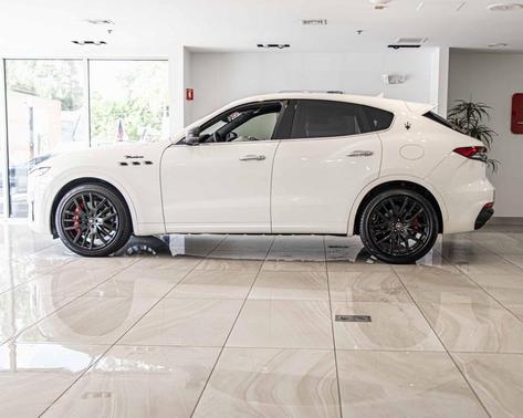 2024 Maserati Levante Modena Ultima
