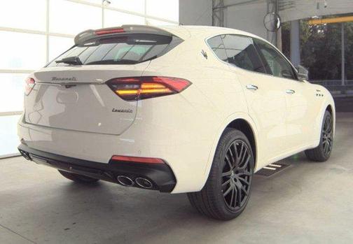 2024 Maserati Levante Modena Ultima