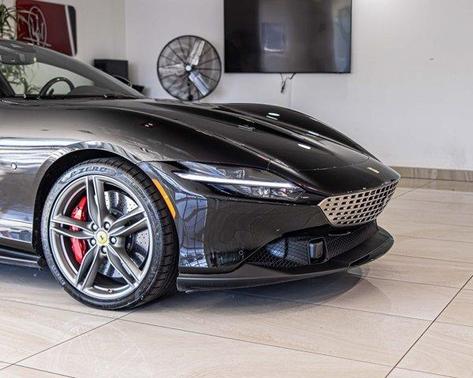 Nero Daytona Metallic 2022 Ferrari Roma Base