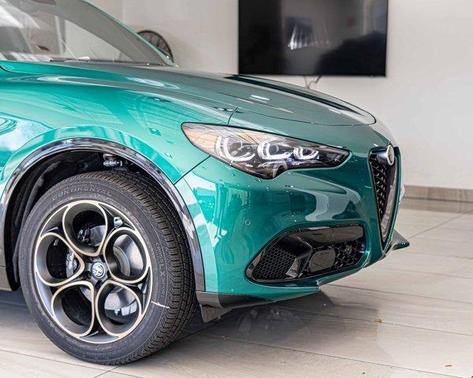 2025 Alfa Romeo Stelvio Base