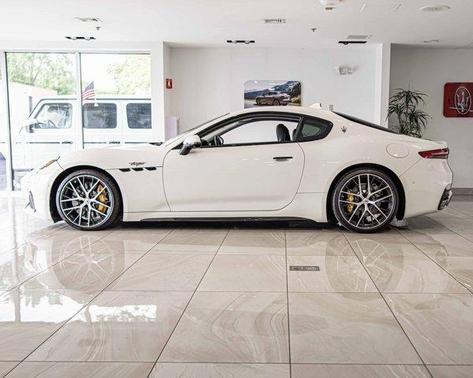 2024 Maserati GranTurismo Trofeo