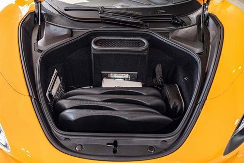 2026 McLaren 750S Base