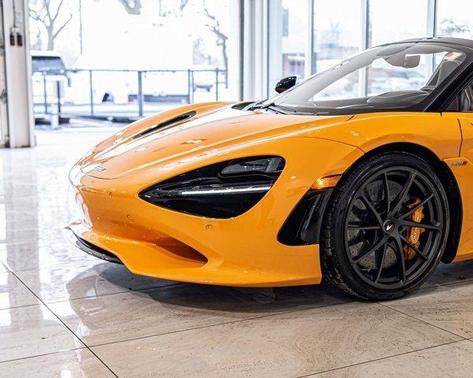 2026 McLaren 750S Base