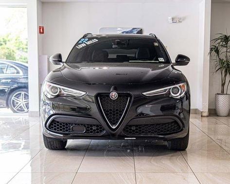 Vulcano Black Metallic 2022 Alfa Romeo Stelvio Ti