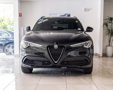 Vulcano Black Metallic 2022 Alfa Romeo Stelvio Ti