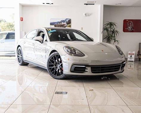2019 Porsche Panamera Base