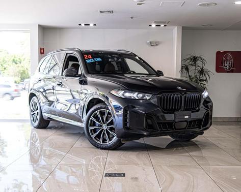 Black 2024 BMW X5 xDrive40i