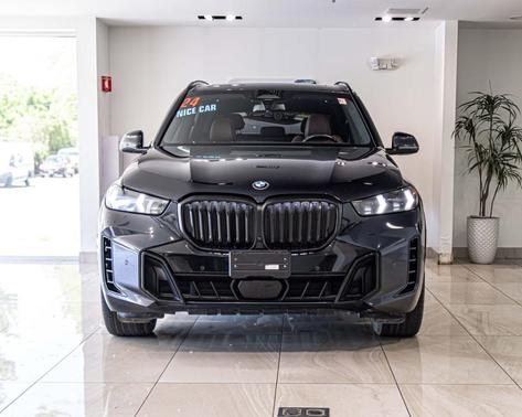 Black 2024 BMW X5 xDrive40i