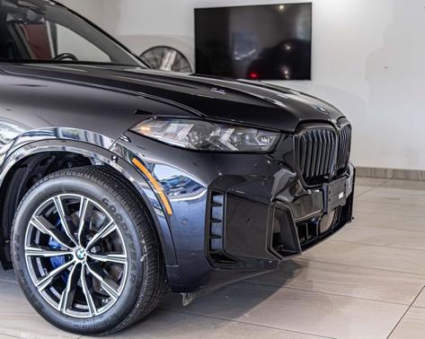 Black 2024 BMW X5 xDrive40i
