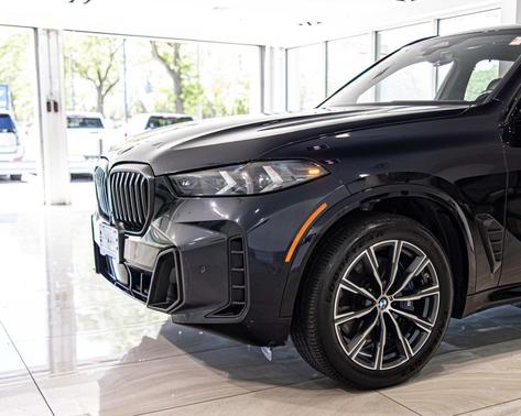 Black 2024 BMW X5 xDrive40i