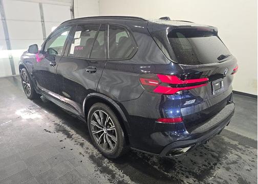 Black 2024 BMW X5 xDrive40i