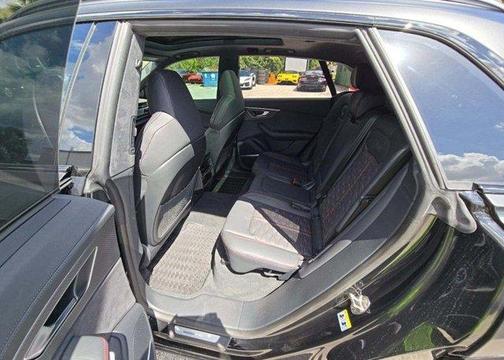 Mythos Black Metallic 2025 Audi RS Q8 4.0T quattro