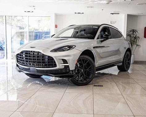 2026 Aston Martin DBX