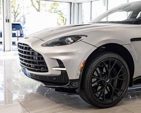 2026 Aston Martin DBX