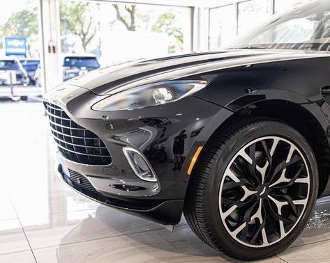 2022 Aston Martin DBX Base