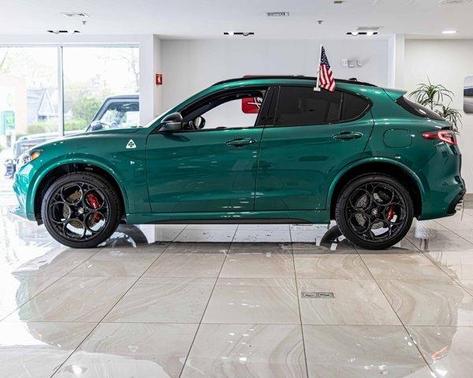 2024 Alfa Romeo Stelvio Quadrifoglio