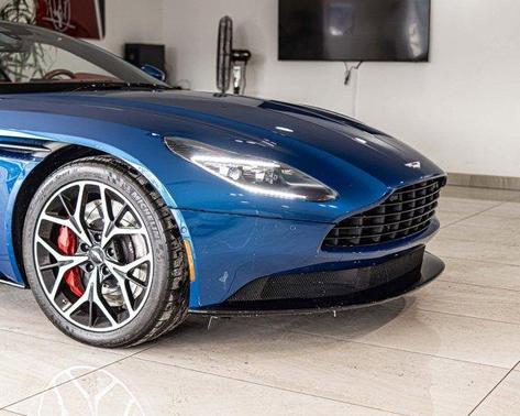 2022 Aston Martin DB11 Volante