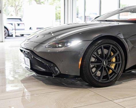 2023 Aston Martin Vantage Base