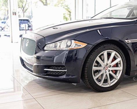 2015 Jaguar XJ Base