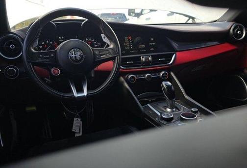 2019 Alfa Romeo Giulia Quadrifoglio