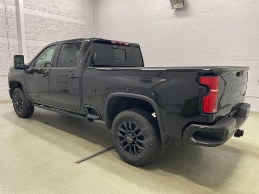 2025 Chevrolet Silverado 3500 High Country