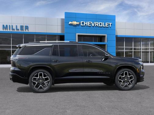 Mosaic Black Metallic 2026 Chevrolet Traverse High Country