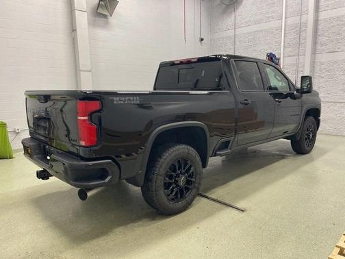 2025 Chevrolet Silverado 3500 LTZ