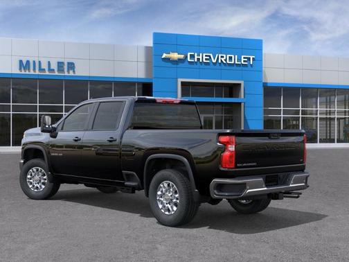 2025 Chevrolet Silverado 3500 LT