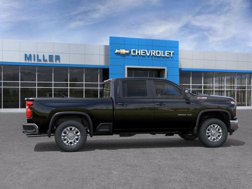 2025 Chevrolet Silverado 3500 LT