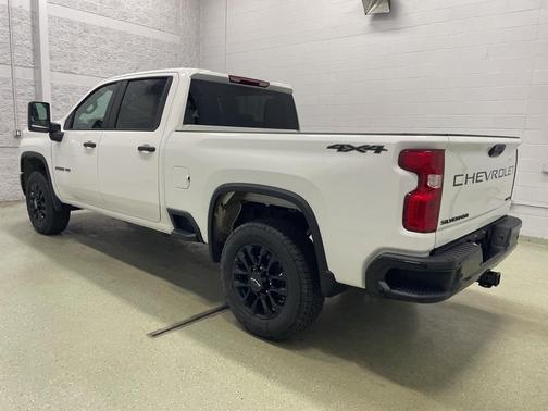 2025 Chevrolet Silverado 2500 Custom