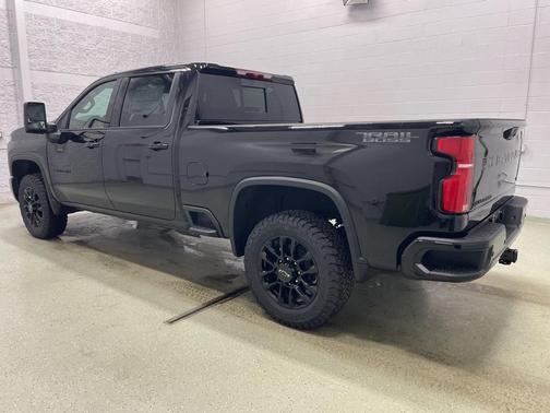 2025 Chevrolet Silverado 2500 LTZ