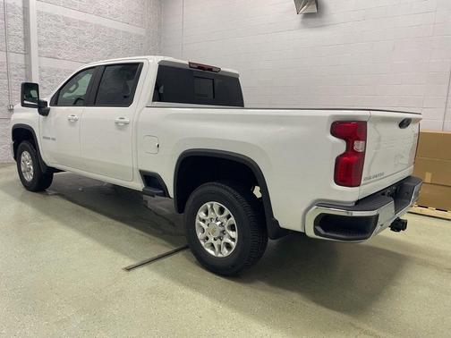 2025 Chevrolet Silverado 3500 LT