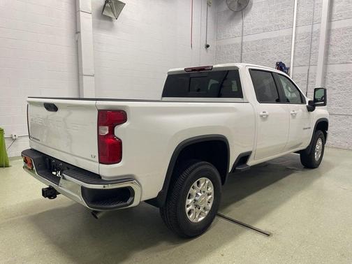 2025 Chevrolet Silverado 3500 LT
