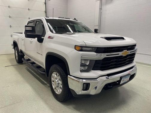 2024 Chevrolet Silverado 3500 LT