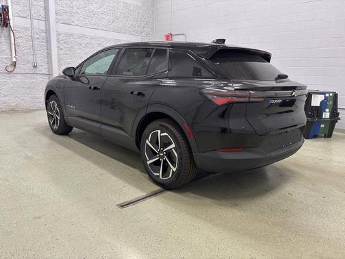 2026 Chevrolet Equinox EV LT 1