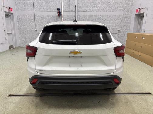 Summit White 2026 Chevrolet Trax LS