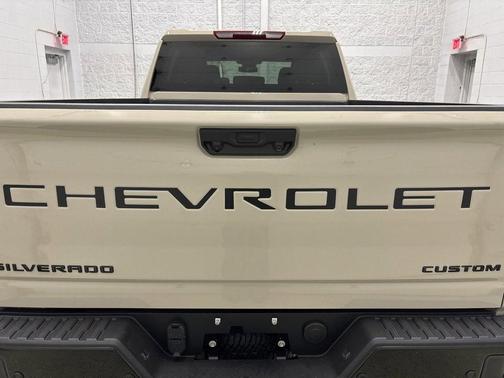 2026 Chevrolet Silverado 2500 Custom