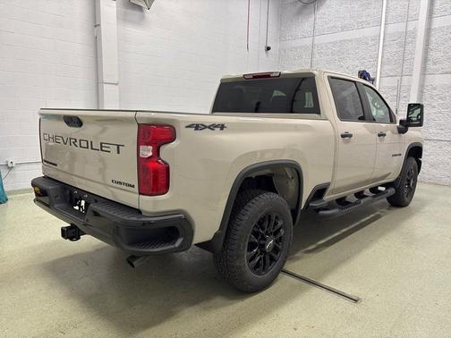 2026 Chevrolet Silverado 2500 Custom