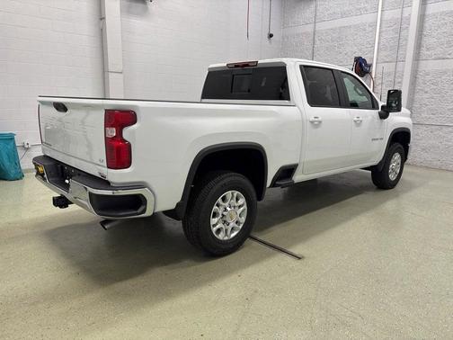 2026 Chevrolet Silverado 3500 LT