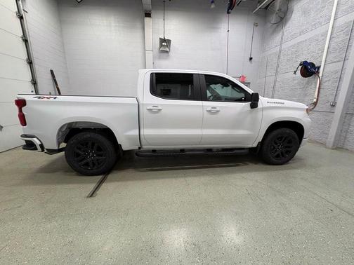 Summit White 2026 Chevrolet Silverado 1500 RST