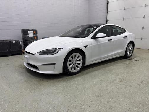 2021 Tesla Model S 