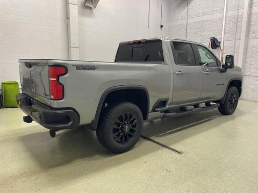 2025 Chevrolet Silverado 3500 LTZ