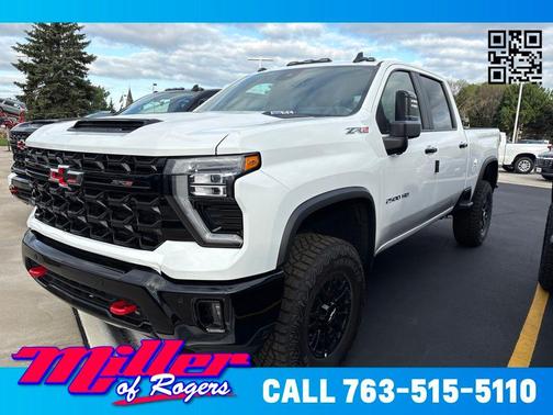 Summit White 2026 Chevrolet Silverado 2500 ZR2