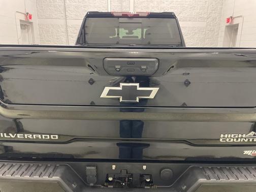 2022 Chevrolet Silverado 3500 High Country