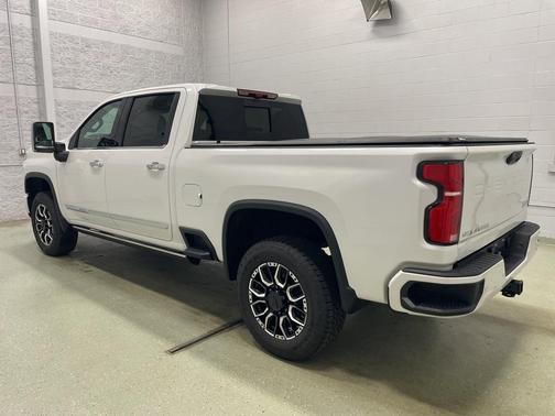 2025 Chevrolet Silverado 3500 High Country