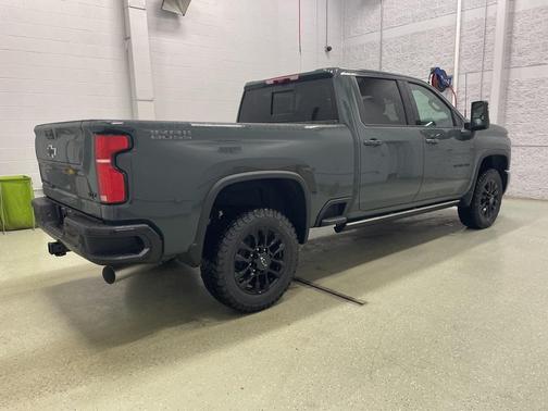 2025 Chevrolet Silverado 3500 LTZ