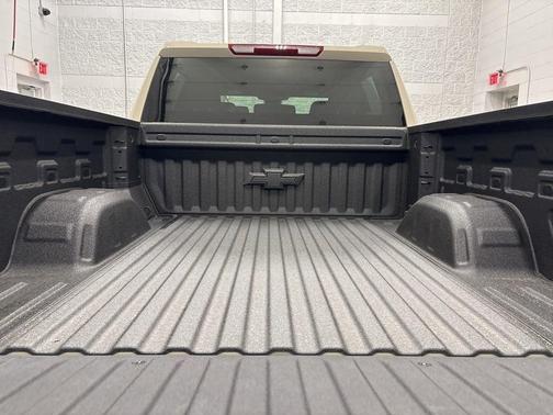 White Sand 2026 Chevrolet Silverado 1500 RST